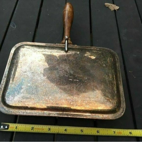 Sheffield Silent Butler Etched Dragon & Wood Handle #68, Vintage Silver Plate - Picture 2 of 5